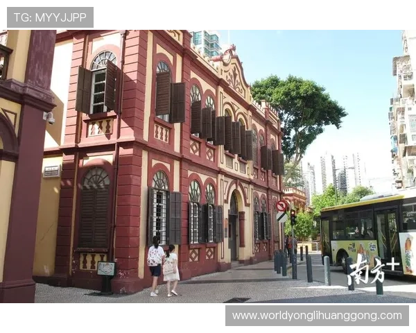 澳门娱乐指南：深入介绍澳门适合家庭、情侣和单独旅行者的娱乐休闲选择与注意事项